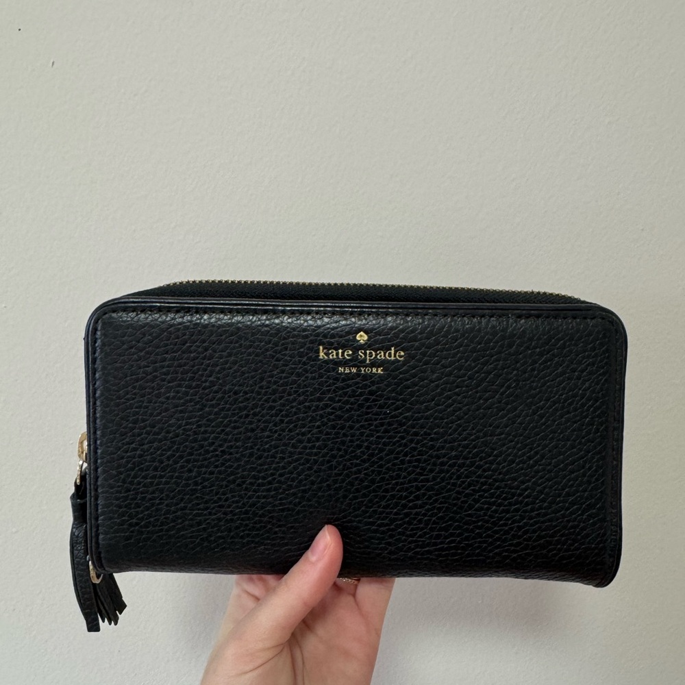Kate Spade Black Textured Wallet